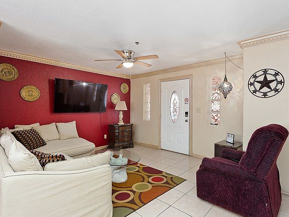 3rd image of 123 Campeche St