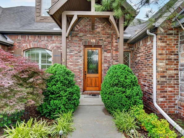 5619 Nottingham Pl, Bartlesville, OK 74006