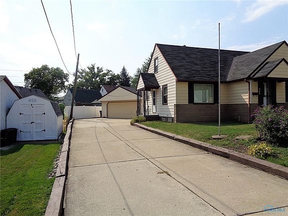 3rd image of 426 S Whittlesey Ave