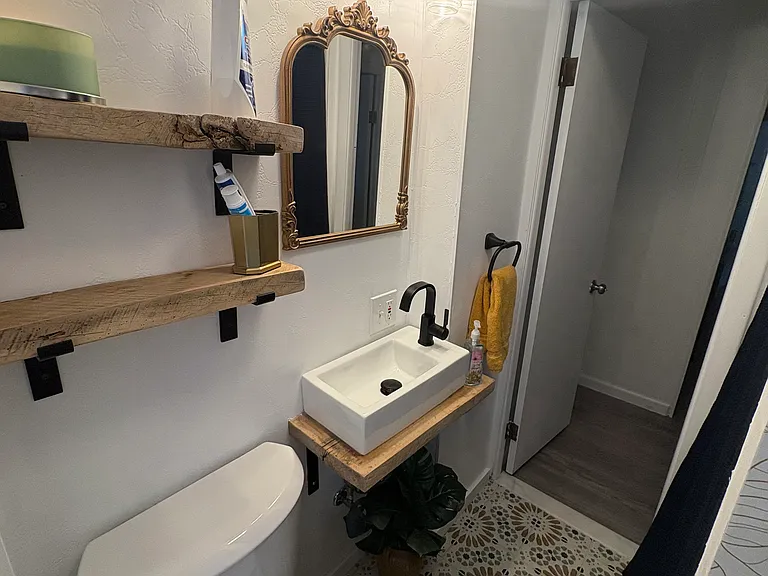 122 Fowler Ave — Photo 5