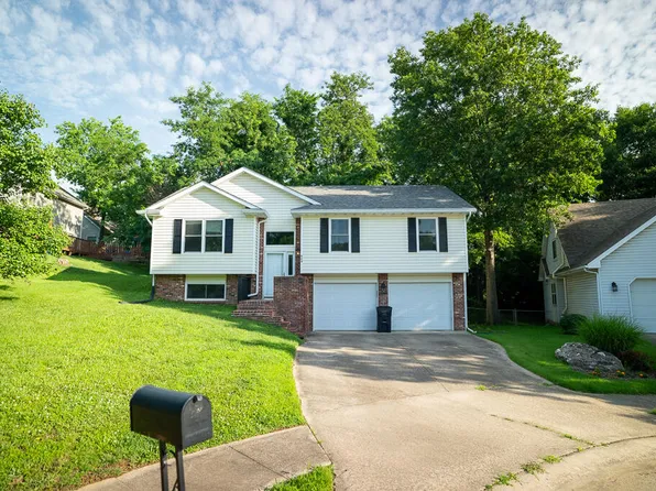 809 Timbers Ct, Columbia, MO 65201