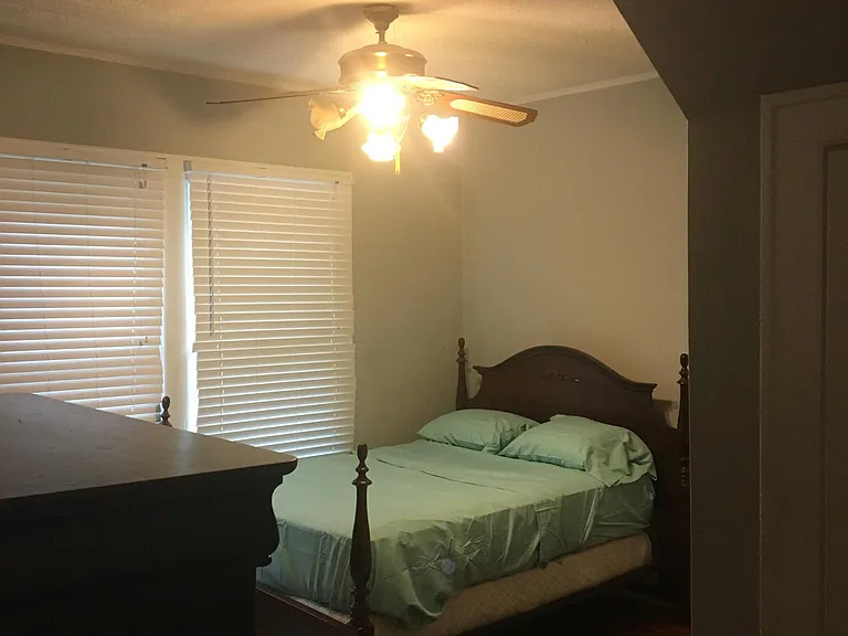 414 Parkway Dr NE — Photo 5