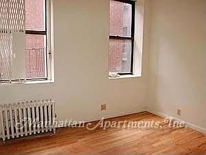 5th image of 1 E 94th St