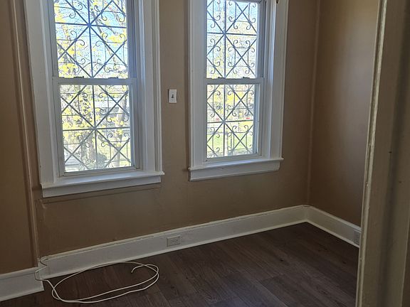 3rd image of 54 Heberton Ave
