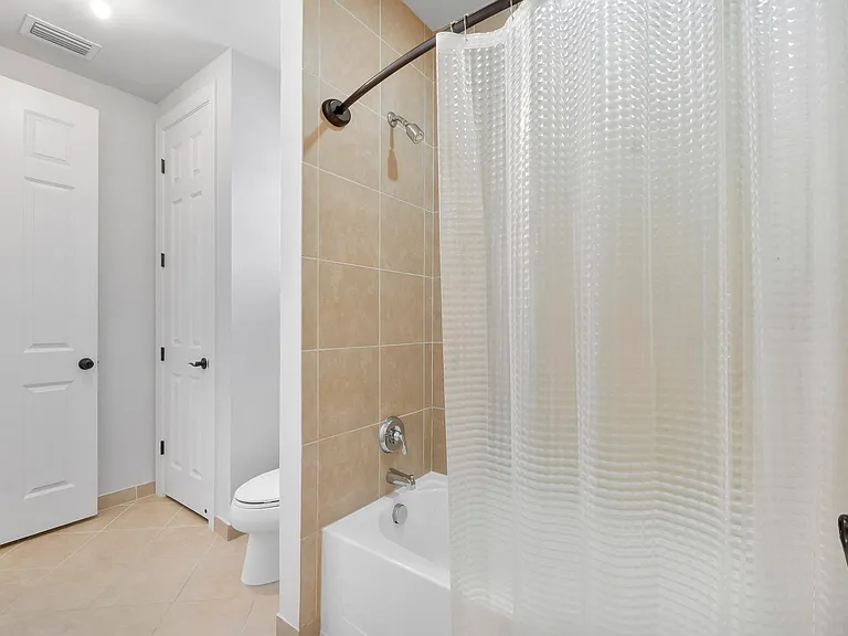 10282 Emerson St — Photo 23