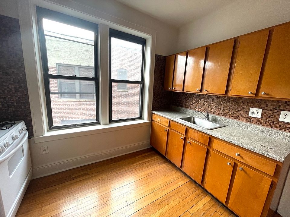 1st image of 31-14 28th Ave #3T