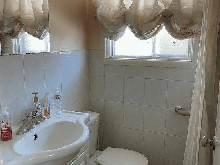 160 Weber St N #3 — Photo 8