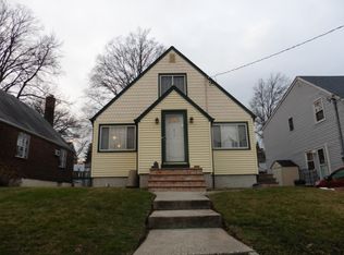 572 Woolley Ave, Staten Island, NY 10314