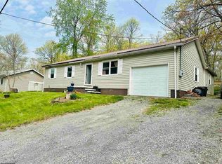 5 Buxton Ln, Morgantown, WV 26508