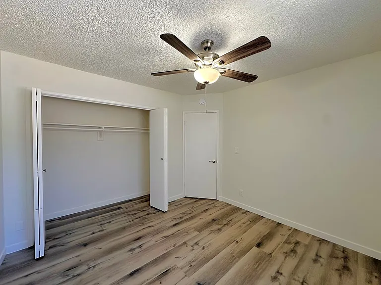 25907 Oak St — Photo 20