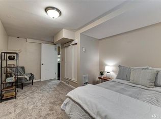 2958 NE 201st Ct #BASEMENT, Seattle, WA 98155
