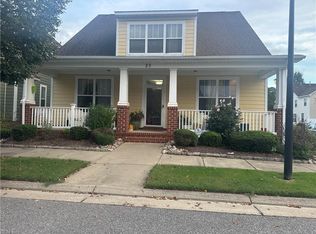 25 Rockingham Dr, Hampton, VA 23669