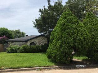 12018 Binghampton Dr, Houston, TX 77089