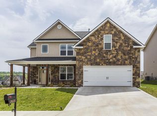2621 Turkey Trot Ln, Knoxville, TN 37932