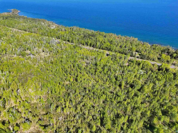 9223 W Highway 61, Schroeder, MN 55613