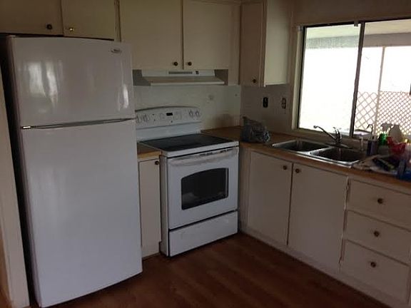 4th image of 929 Courier St