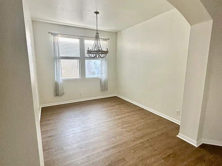 4704 Lake Champlain Ln — Photo 26
