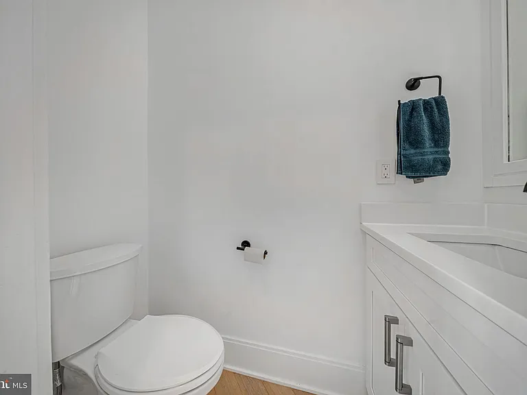 1462 Chapin St NW #8 — Photo 25