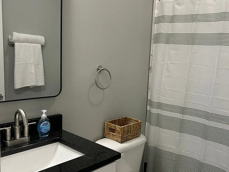 1046 Marlowe Ave #1 — Photo 12