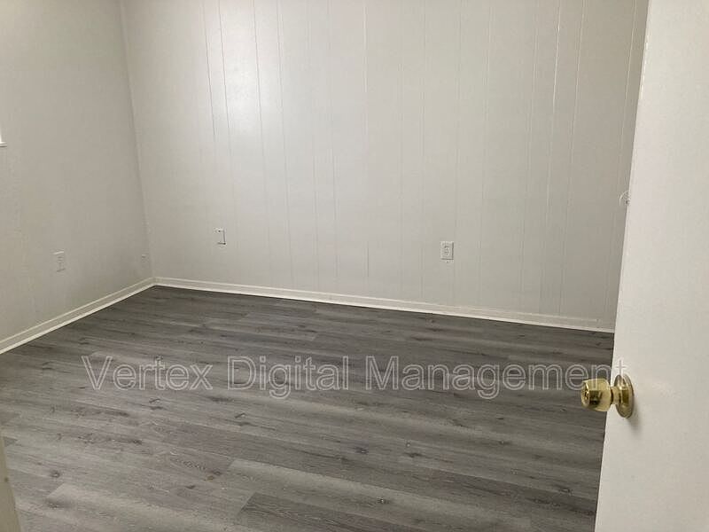 1st image of 1135 Whitaker Dr APT 302