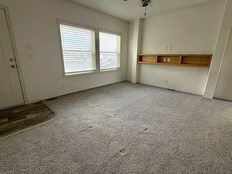 3652 Crown Royal Cir — Photo 12