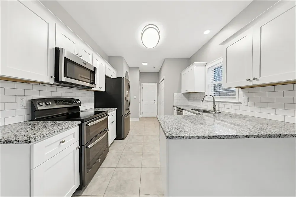 3 bed, 1255 sqft, $1,299 — Photo 1