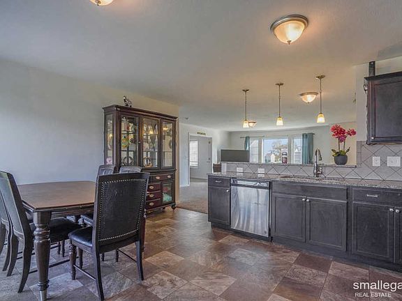 3rd image of 4653 Quaker Hill Dr SE
