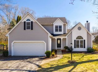 7376 Forest Valley Rd, Lambertville, MI 48144