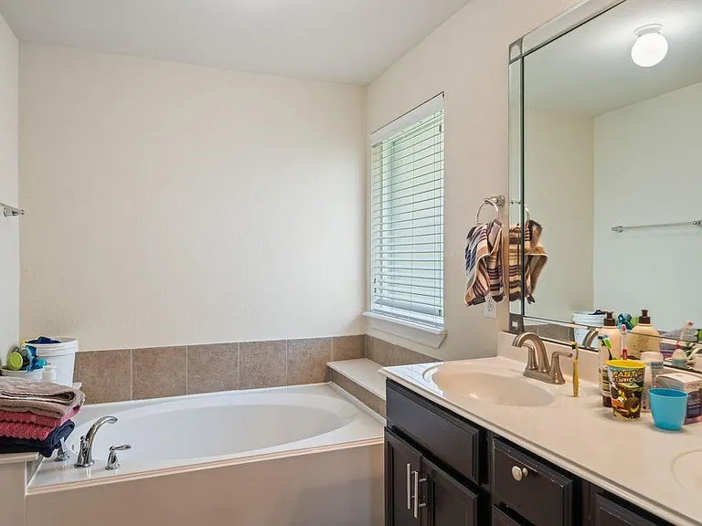 8819 Chaco Hill Ln — Photo 12