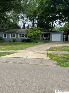 22 Cottage St, Fredonia, NY, 14063