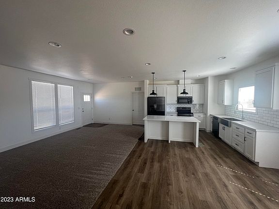 4th image of 3335 N 424TH Avenue