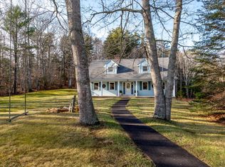 12 Oakwood Ln, Boothbay, ME 04537