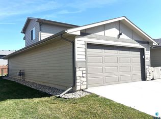 6606 W 6th Pl, Sioux Falls, SD 57107