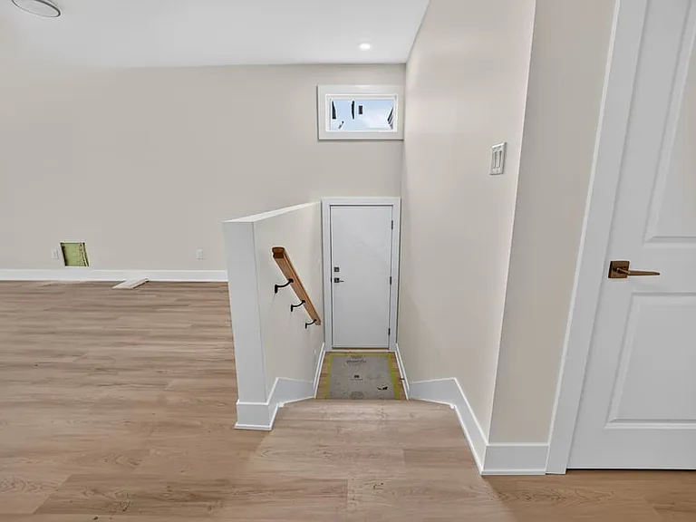 157 Glynn Ave #B — Photo 3