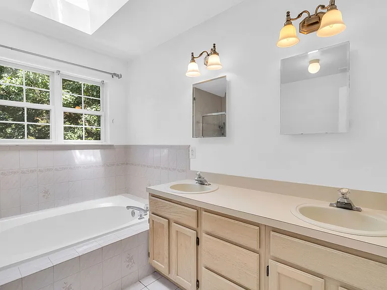 6 Marybeth Ct — Photo 31