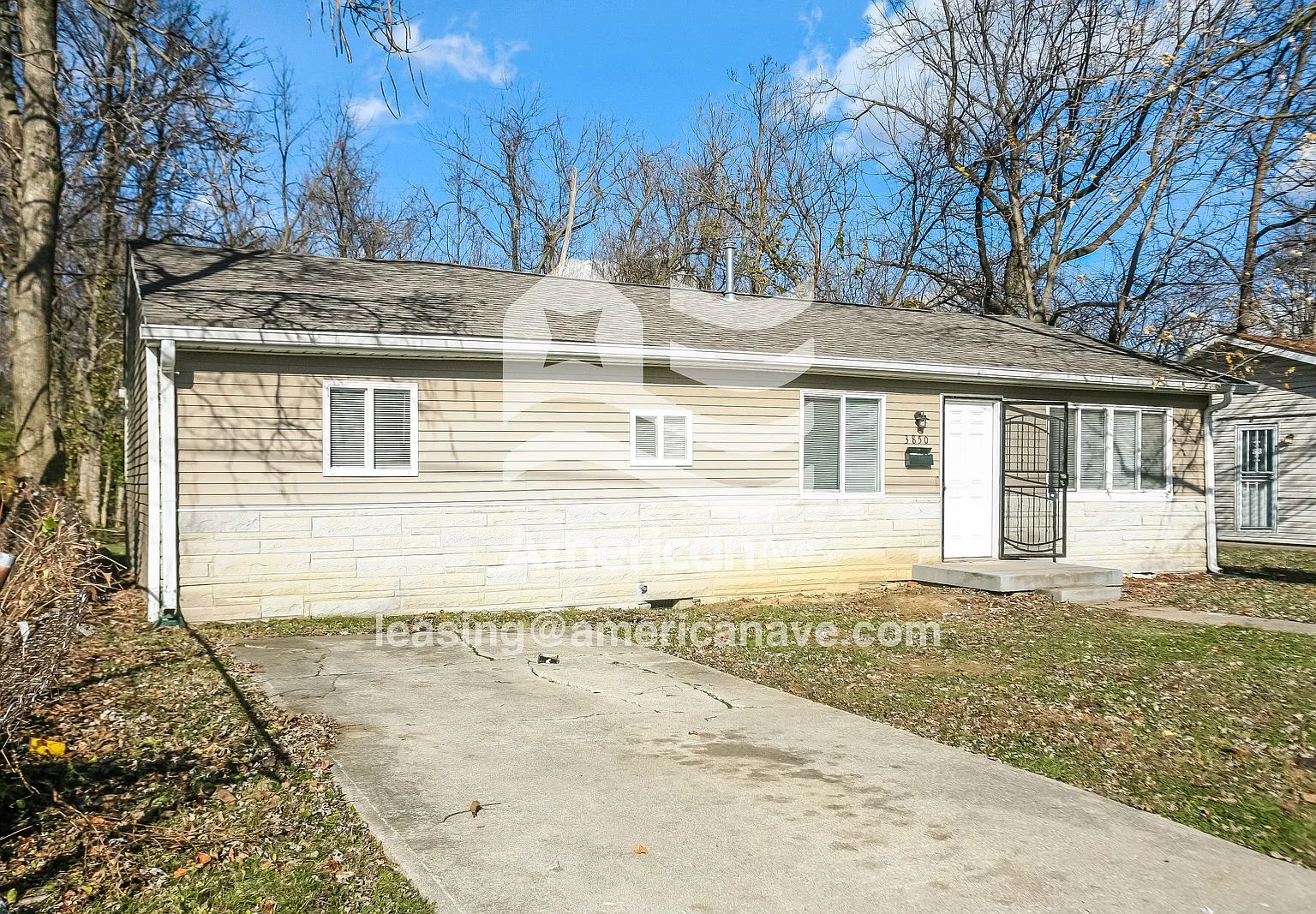 3 bed, 1.0 bath, 1288 sqft, $1,675 — Photo 2
