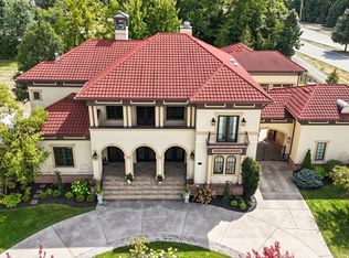 2377 Finchley Rd, Carmel, IN 46032