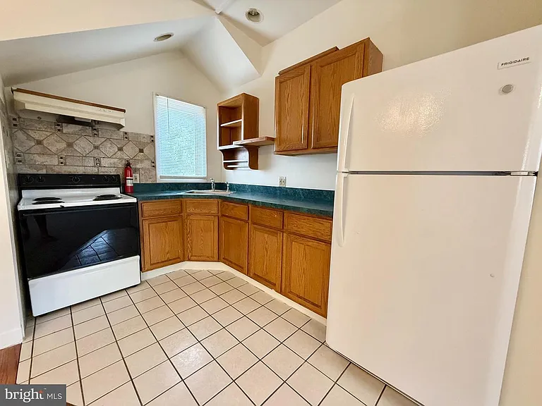 604 Primos Ave #G — Photo 4