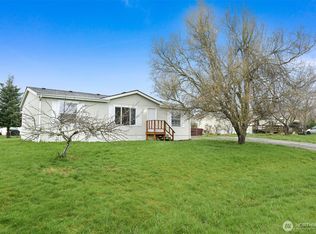 8361 Sea Breeze Ct, Blaine, WA 98230