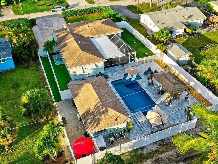 310 Gulfstream Dr — Photo 53