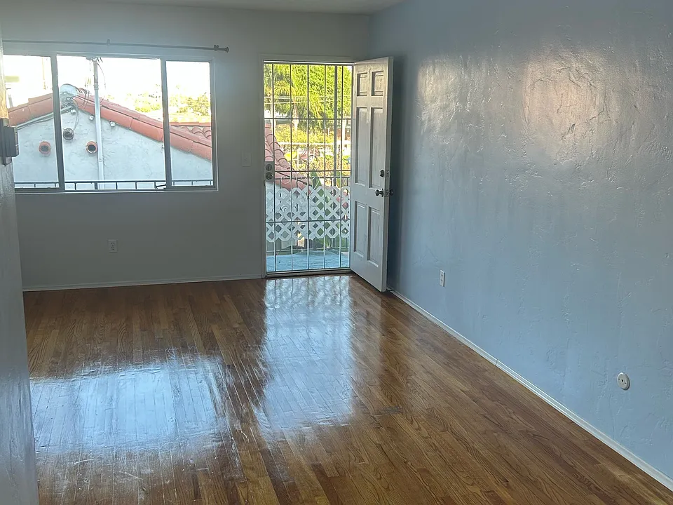 4492-4502 Illinois St #4502-D