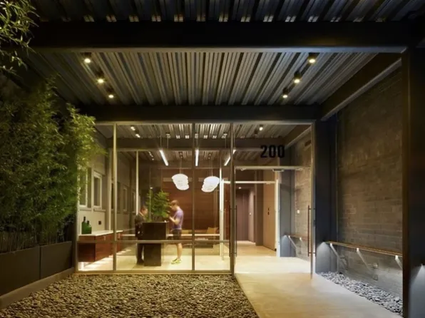 200 East 11th Street image 13 of 14