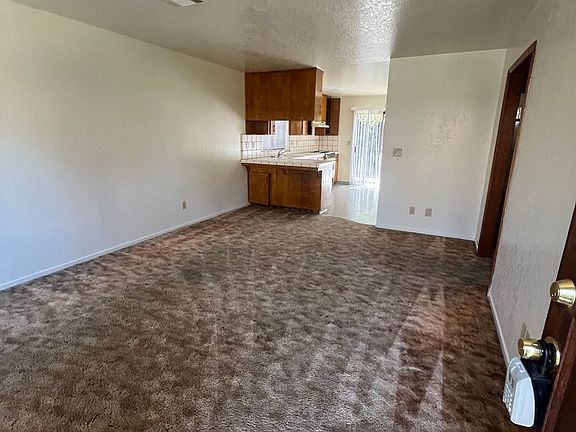 2nd image of 4601-4607 W Cypress Ave #4605