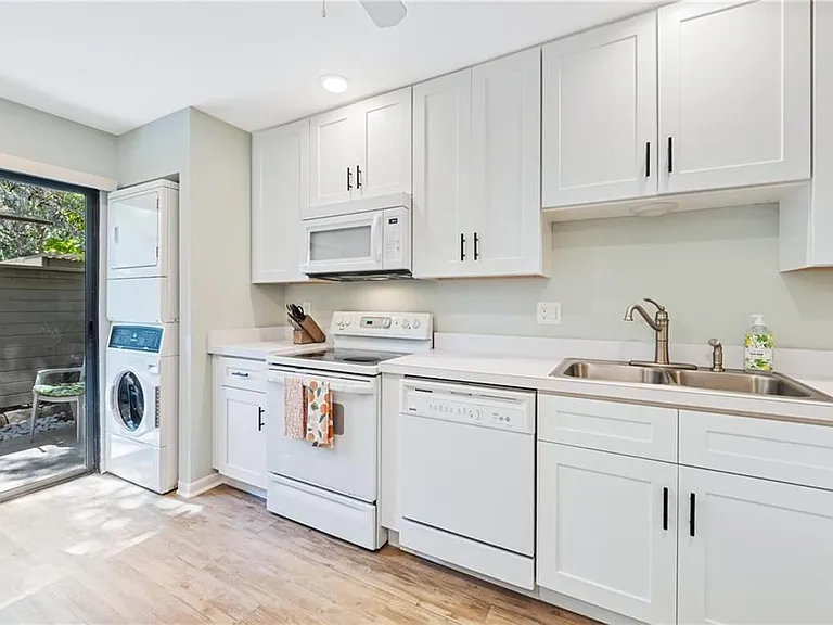 1628 Boathouse Cir #GR111 — Photo 2