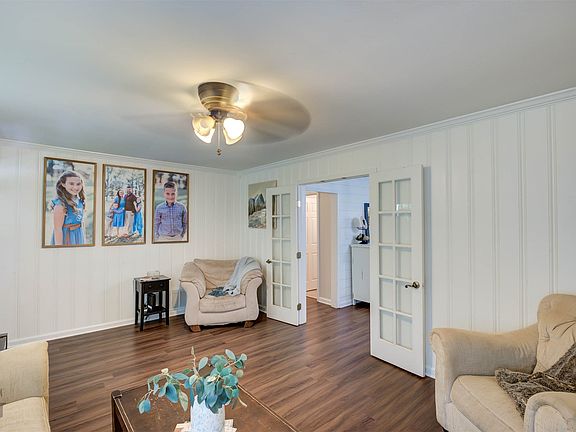5th image of 701 Chandler Rd