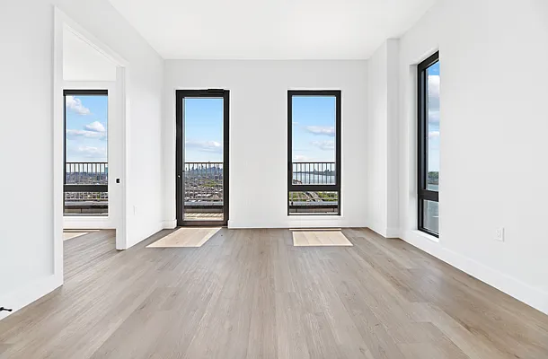 Rented by REAL New York | media 16