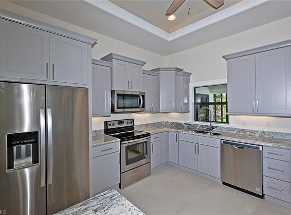 3rd image of 2803 SW 32nd St