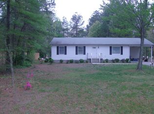 143 Genito Rd., Burkeville, VA 23922