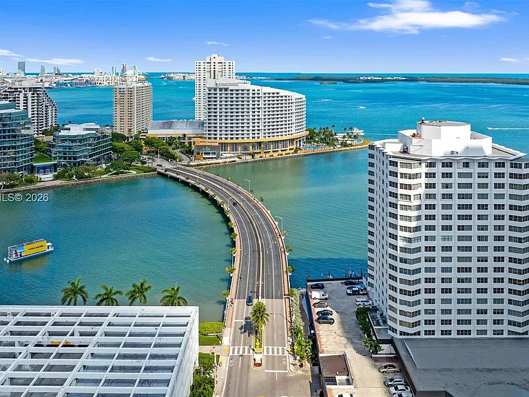 801 Brickell Bay Dr #361 — Photo 4