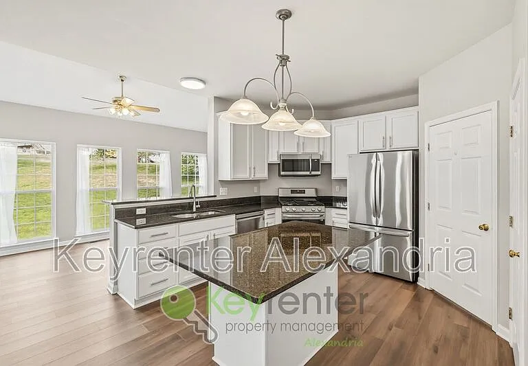 17753 Avenel Ln — Photo 10